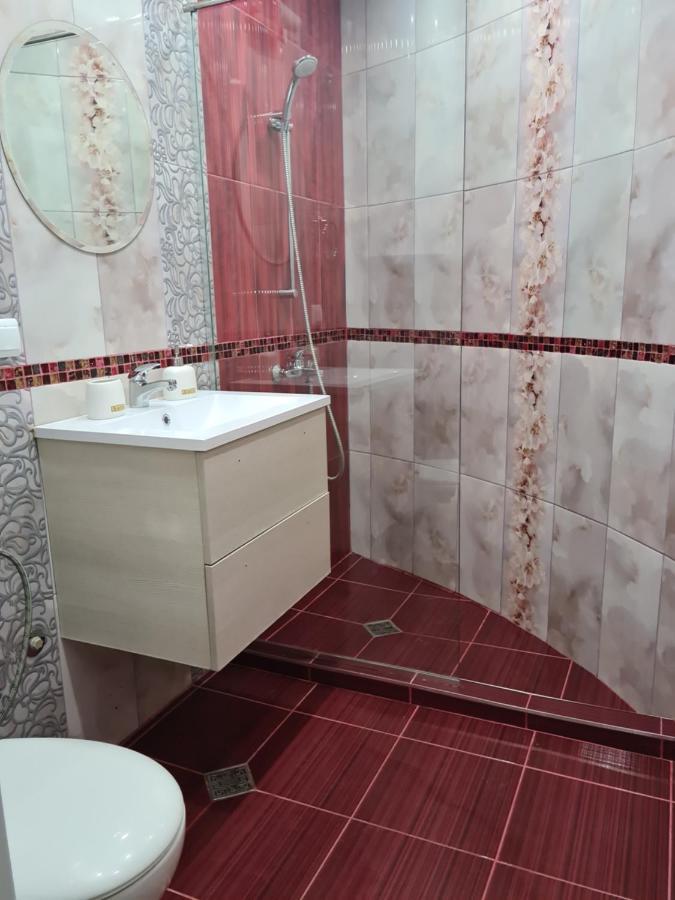 Rose Studio Apartment Burgas Bagian luar foto