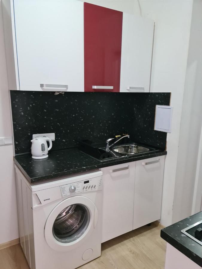 Rose Studio Apartment Burgas Bagian luar foto
