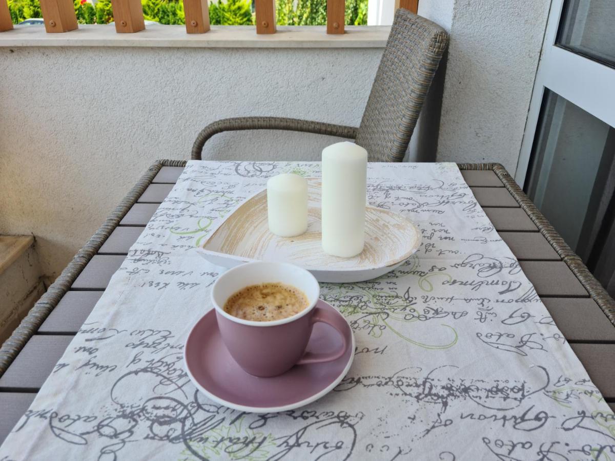 Rose Studio Apartment Burgas Bagian luar foto